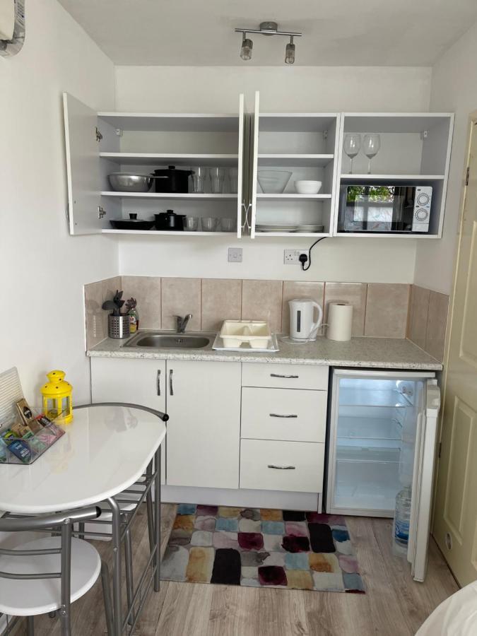 Studio Flat Fully Equipped Apartamento Croydon Exterior foto