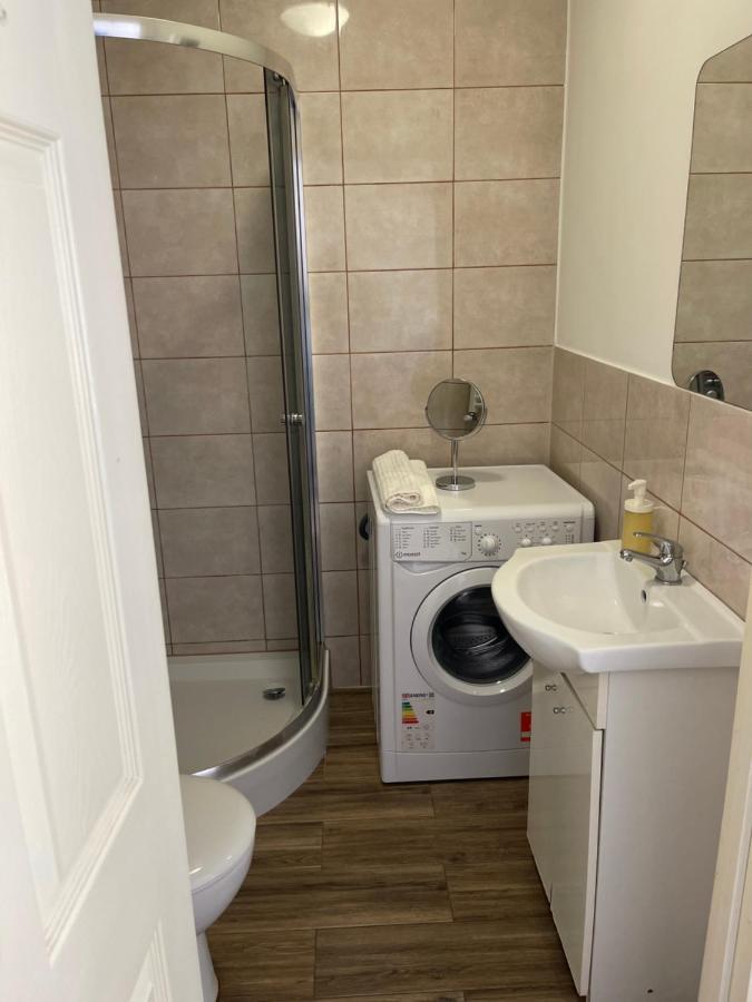 Studio Flat Fully Equipped Apartamento Croydon Exterior foto